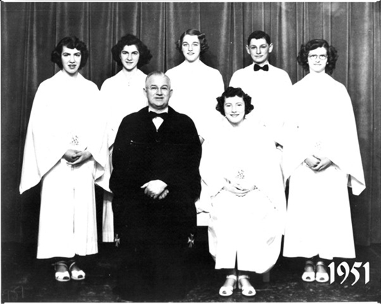 Agnes and Julianne - Agnes: back row, 1st on left - Julianne: back row, 2nd on left