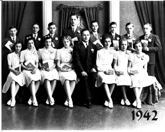 Henrietta and Carolyn - Henrietta: seated, 2nd from left - Carolyn: seated 3rd from left