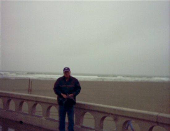 Rick in front of the Pacific Ocean